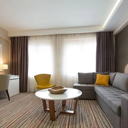 Tesla - Smart Garni 4*