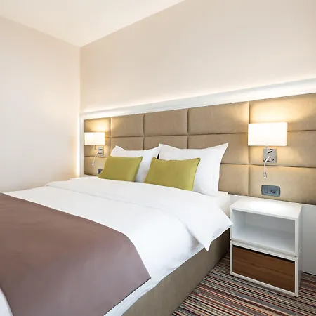 Tesla - Smart Garni Belgrad