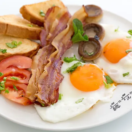 Tesla - Smart Garni 4* Βελιγράδι