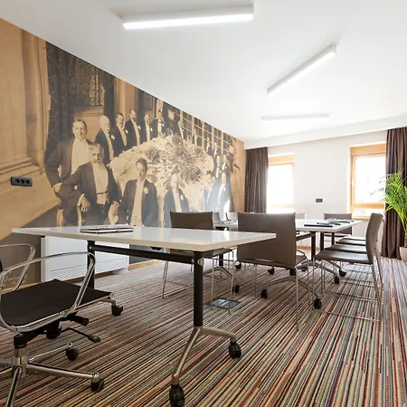 Tesla - Smart Garni 4*