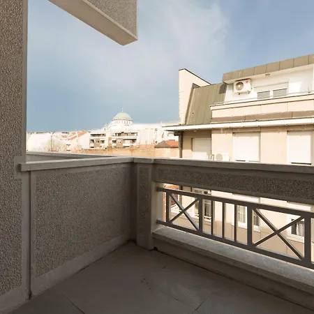 Tesla - Smart Garni Ξενοδοχείο