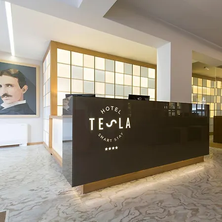 Tesla - Smart Garni