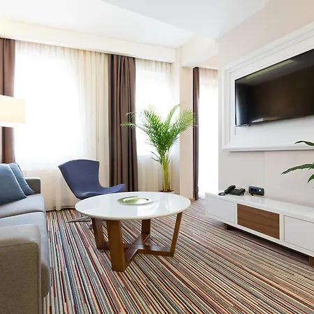 Tesla - Smart Garni Belgrad