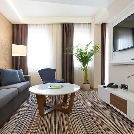 Tesla - Smart Garni 4* Belgrad