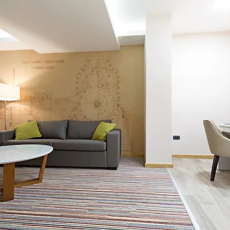 Tesla - Smart Garni 4* Belgrad