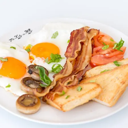 Tesla - Smart Garni 4*