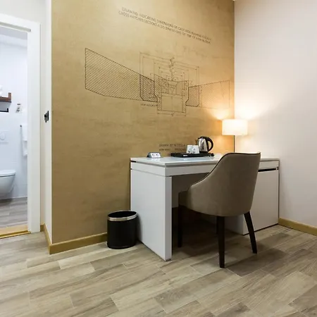 Tesla - Smart Garni Hotel Belgrad