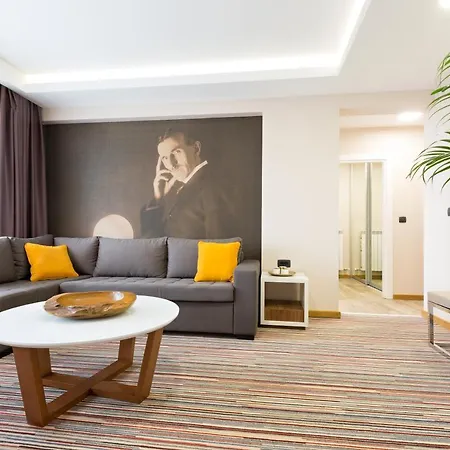 Tesla - Smart Garni 4*