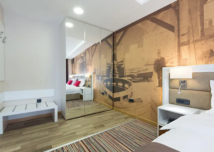 Tesla - Smart Garni 4* Belgrad