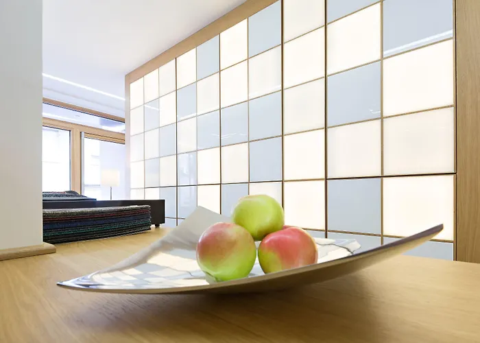 Hotel Tesla - Smart Garni